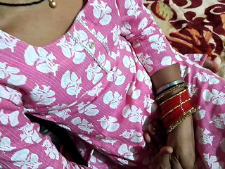Hot Bhabhi Desperate for the Cock for Her Wet Pussy in the Night