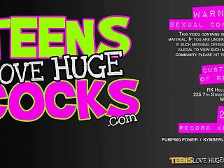 Teens Love Huge Cocks - Kharlie Stone and Kymberlee Anna Were Being Sexy Teenagers in the Locker Room