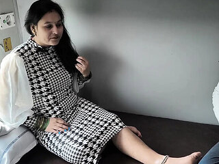 Indian Stepmom Puja Gets Fucked Hard in Train Compartment - Desi BBW Doggy Style & Missionary Sex