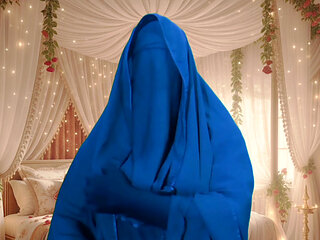 Indian Muslim Girl in Burkha Enjoys Romantic Sex Night