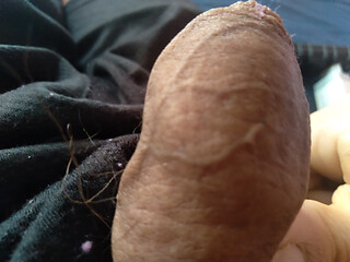 Latino muscleman naked with a huge cock