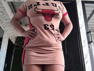 It's exciting to see my vagina open and delicious, ready for a good fuck