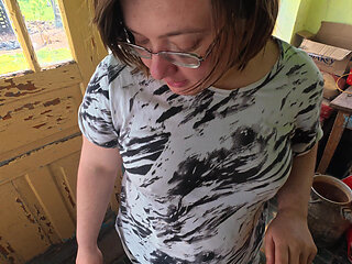 A smoking village whore gave me a blowjob