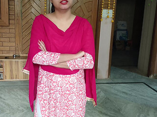 Indian Desi Teen Saara Was Seduced When a Friend Told Her a Sex Story