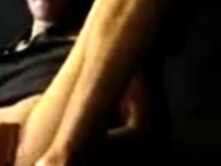 Amateur Twink Bates Masturbating