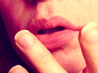 Amateur Webcam Chick Masturbates On Webcam More at