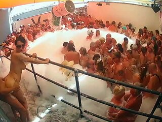 glamourous french swingers club 018