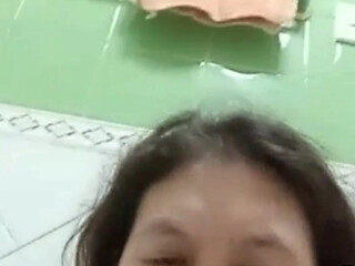 Assy video sex call to me while she taking a bath