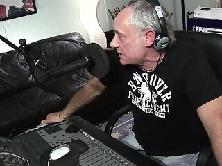 Old Man Fucks Two Hot Babes - Teen Threesome Blowjob with Paige Fox & Cindy Behr