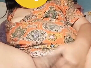 Horny Wife Masturbates Wet Pussy to Orgasm
