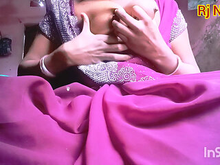 Biggest pusssy in indian women masterbate by fingering part 3