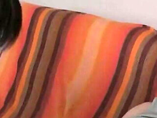 Cosplayer Exusiai - Flawless Visuals and a Private Session Captured up Close