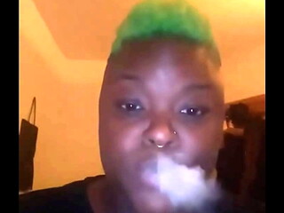 Anyone else smoking up with me? ?? don&rsquo_t let me be a high bunny all by myself