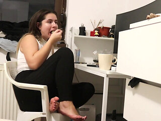 Farting While Eating at My Desk