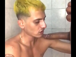 Grindr Cruising - pica reta, grande e grossa do mlk posturado