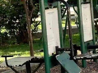 Zorra culona coge con dos desconocidos en el centro de Monterrey