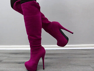 Boots: Modeling Different Pairs of Boots