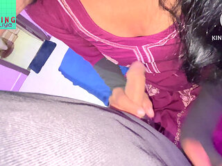 Indian girl give tight vagina her boyfriend