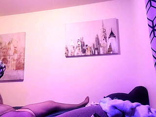 Her first time rolling on x She squirts every where.