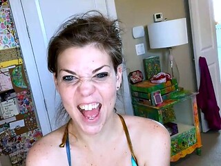 Amateur webcam brunette loves sucking on some fat cock