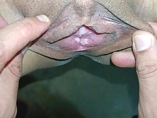 Sexy Fatty Pussy Shaving Hair