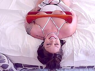 Leah Winters: Piss Slut Sex