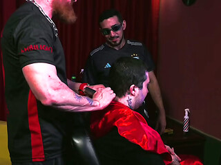 Pr&eacute_via - Muita Putaria Nessa Barbearia da Favela! Profanus Barbearia: Tem Daddy No Peda&ccedil_o - O FILME (COMPLETO PARA ASSINANTES)